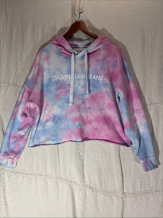 Calvin Klein Jeans Tops - Calvin Klein Jeans Pink & Blue Tie-Dye Cropped Hoodie